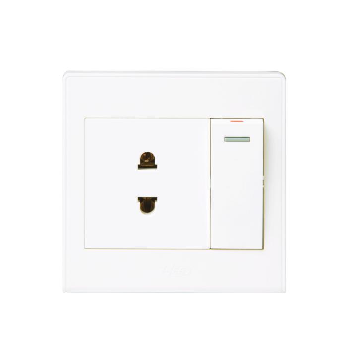 HEE Smart 2 Pin Switched Socket